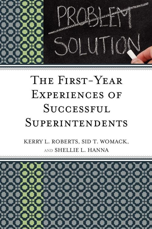 Produktbild: First-Year Experiences of Successful Superintendents