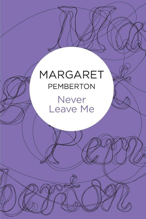Produktbild: Never Leave Me