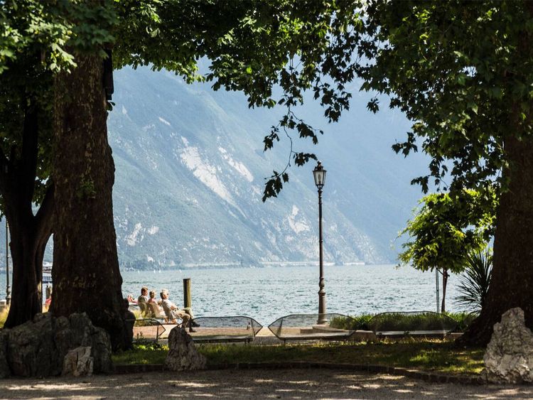 Produktbild: CALVENDO Puzzle Riva del Garda | 1000 Teile Lege-Gr&ouml;&szlig;e 64x48cm Foto-Puzzle f&uuml;r gl&uuml;ckliche Stunden