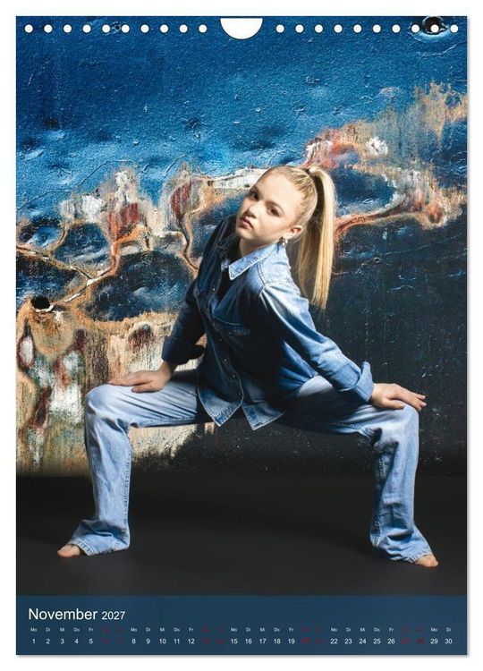 Produktbild: Hailie - Blond in Jeans (Wandkalender 2027 DIN A4 hoch), CALVENDO Monatskalender