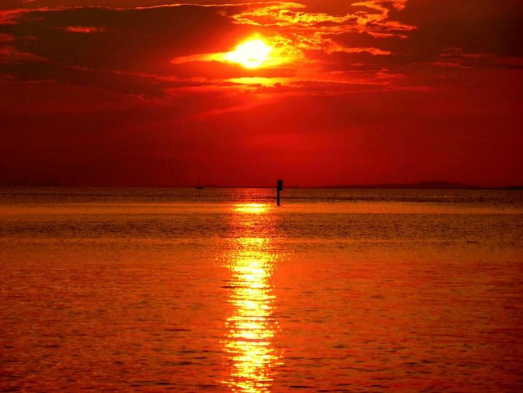 Produktbild: CALVENDO Puzzle Bodensee bei Sonnenuntergang | 1000 Teile Lege-Gr&ouml;&szlig;e 64x48cm Foto-Puzzle f&uuml;r gl&uuml;ckliche Stunden
