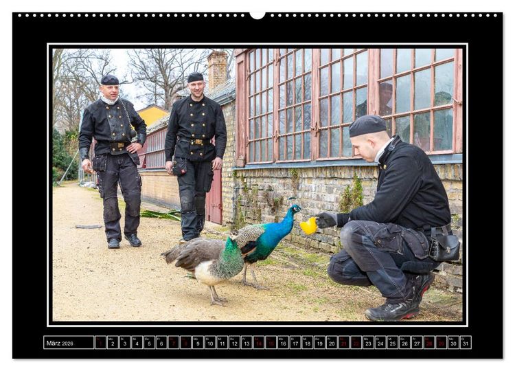 Produktbild: Schornsteinfeger &uuml;ber Berlin - Gl&uuml;cksblicke (hochwertiger Premium Wandkalender 2026 DIN A2 quer), Kunstdruck in Hochglanz