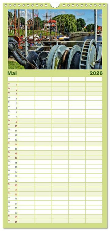 Produktbild: Familienplaner 2026 - Ostfriesland - Museumshafen Carolinensiel mit 5 Spalten (Wandkalender, 21 x 45 cm) CALVENDO