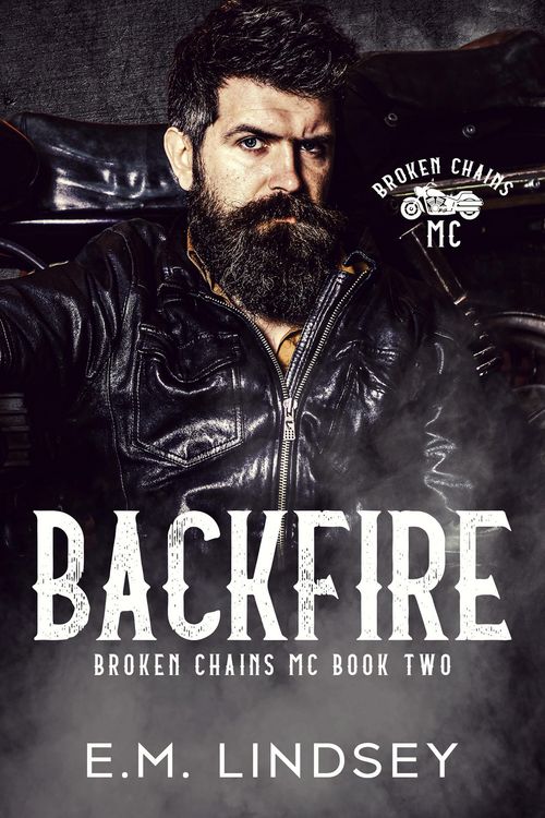 Produktbild: Backfire (Broken Chains MC, #2)