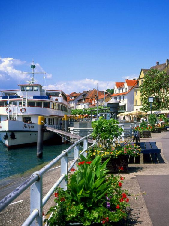 Produktbild: CALVENDO Puzzle Uferpromenade in Meersburg | 1000 Teile Lege-Gr&ouml;&szlig;e 64x48cm Foto-Puzzle f&uuml;r gl&uuml;ckliche Stunden