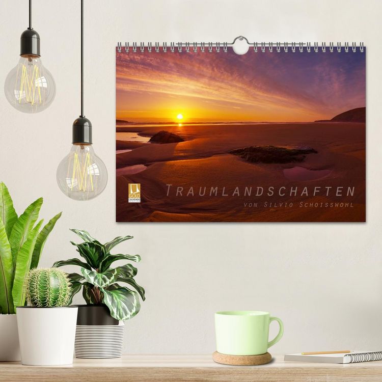Produktbild: Traumlandschaften (Wandkalender 2026 DIN A4 quer), CALVENDO Monatskalender