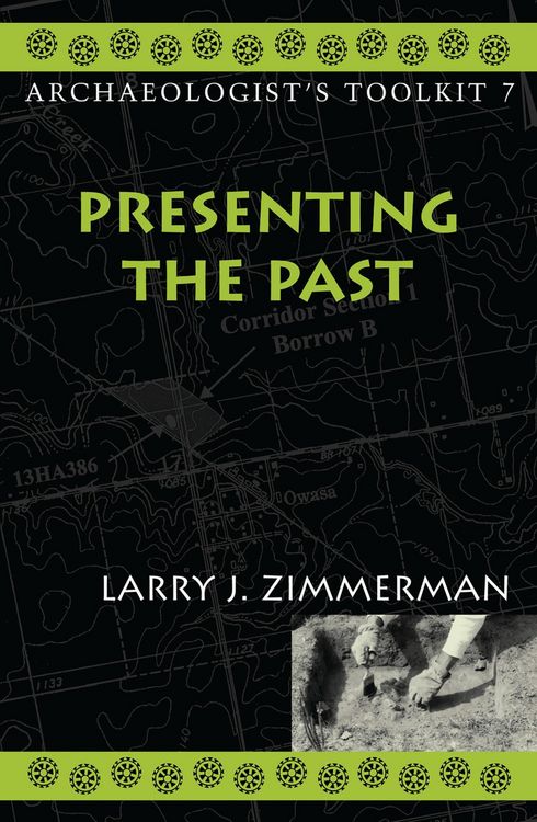 Produktbild: Presenting the Past