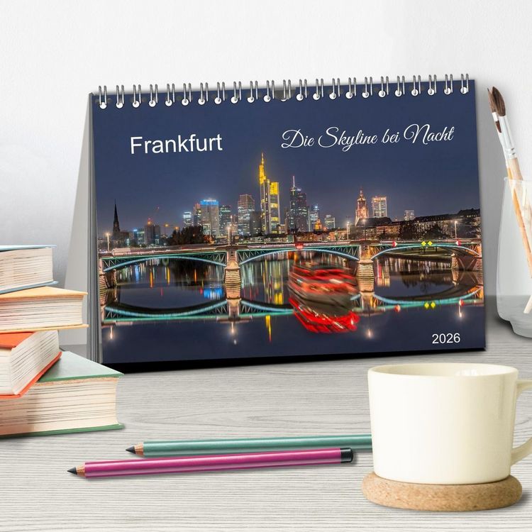 Produktbild: Frankfurt. Die Skyline bei Nacht (Tischkalender 2026 DIN A5 quer), CALVENDO Monatskalender