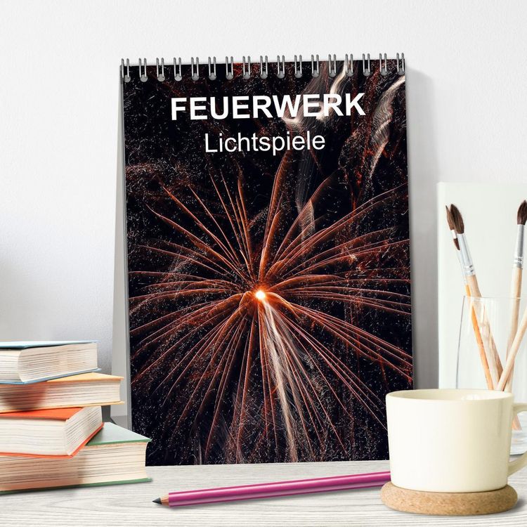 Produktbild: FEUERWERK - Lichtspiele (Tischkalender 2026 DIN A5 hoch), CALVENDO Monatskalender