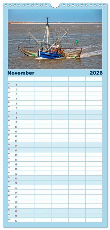 Produktbild: Familienplaner 2026 - Maritime Augenblicke - Fischkutter mit 5 Spalten (Wandkalender, 21 x 45 cm) CALVENDO