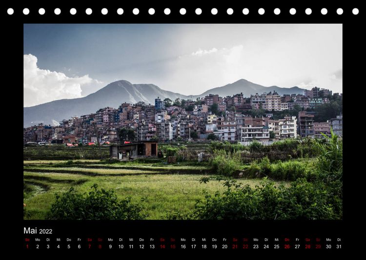 Produktbild: Mystisches Nepal - Am Fu&szlig;e des Himalaya (Tischkalender 2022 DIN A5 quer)