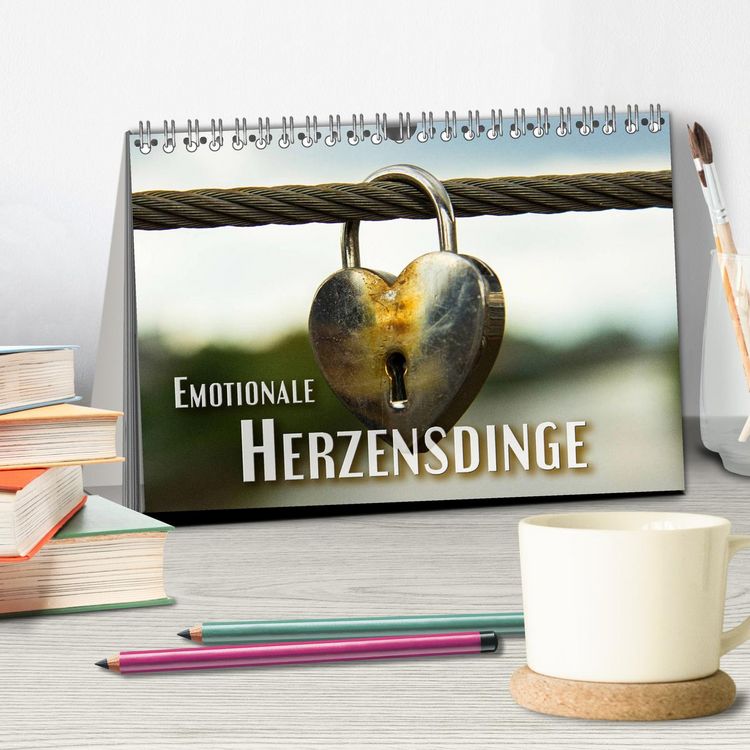 Produktbild: Emotionale Herzensdinge (Tischkalender 2026 DIN A5 quer), CALVENDO Monatskalender