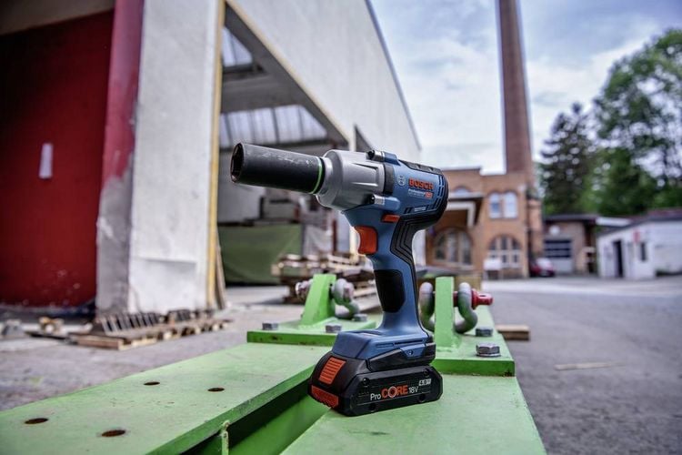 Produktbild: Bosch Professional GDS 18V-450 HC (solo, L-BOXX) 06019K4001 Akku-Drehschlagschrauber 450 Nm 18V Anzahl mitgelieferte Akkus