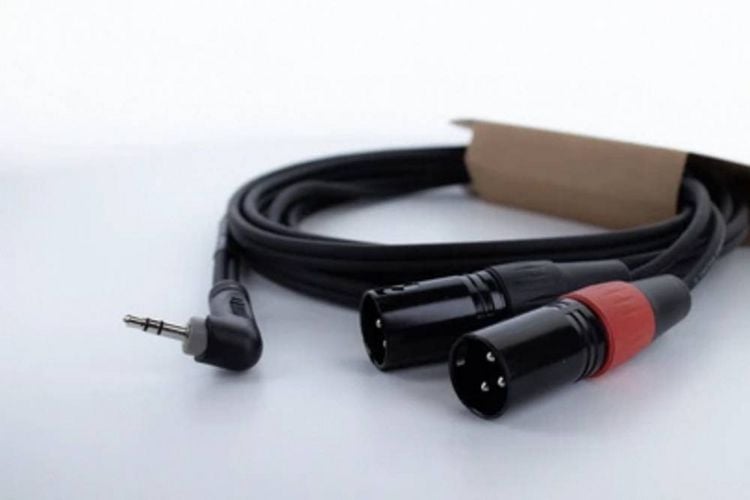 Produktbild: Cordial EY 1,5 WRMM XLR Y-Adapter [1x Klinkenstecker 3.5 mm - 2x XLR-Stecker 3 polig] 1.50 m Schwarz