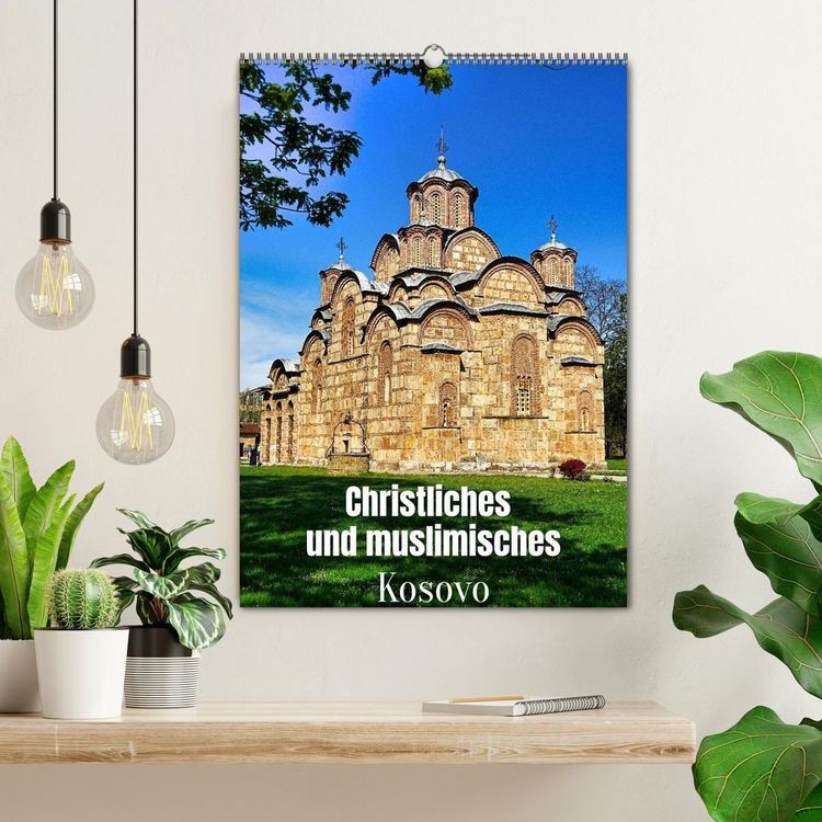 Produktbild: Christliches und muslimisches Kosovo (Wandkalender 2027 DIN A2 hoch), CALVENDO Monatskalender