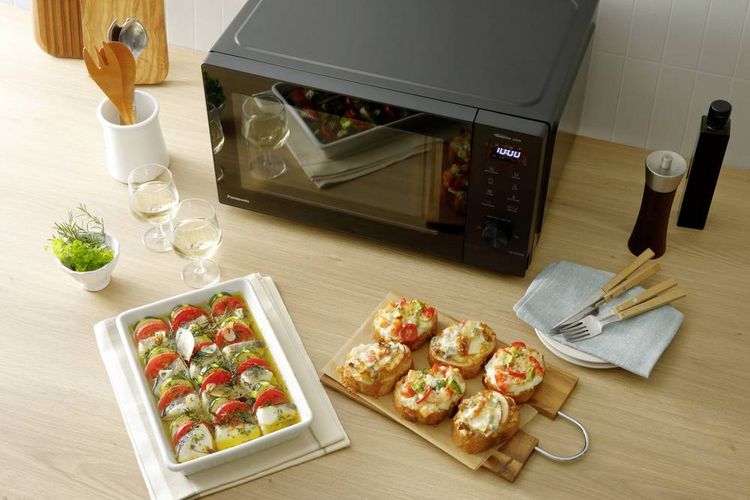 Produktbild: Panasonic NN-GD35QBEPG Mikrowelle Schwarz 1300W