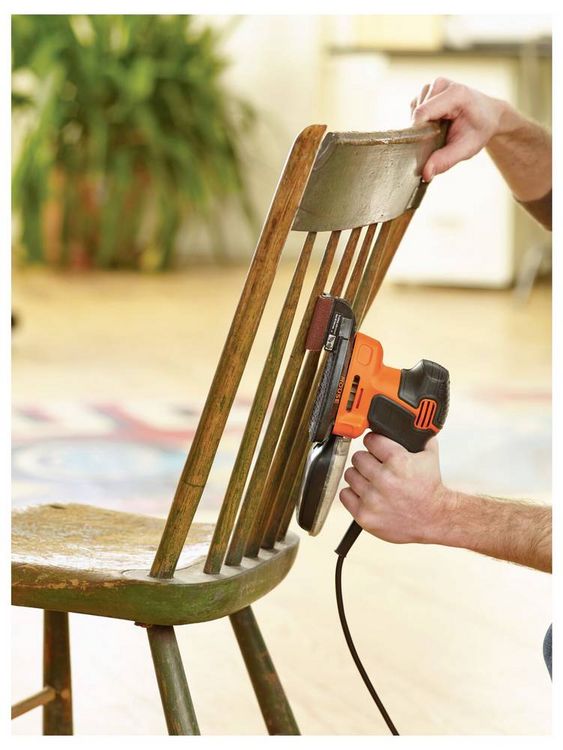 Produktbild: Black & Decker KA2000-QS Deltaschleifer mit Zubeh&ouml;r 120W