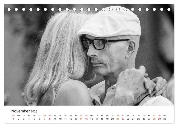 Produktbild: Tango Argentino - Paare beim Tanz auf &ouml;ffentlichen Pl&auml;tzen (Tischkalender 2026 DIN A5 quer), CALVENDO Monatskalender