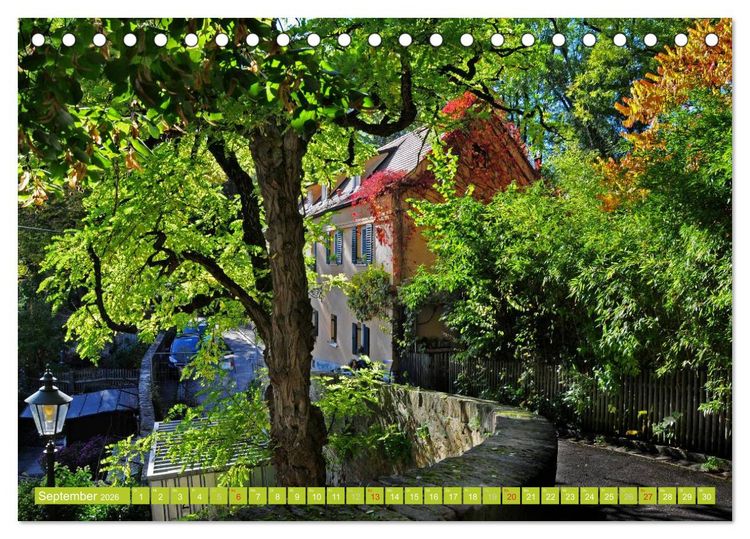 Produktbild: Augsburg &ndash; ein bisschen anders (Tischkalender 2026 DIN A5 quer), CALVENDO Monatskalender