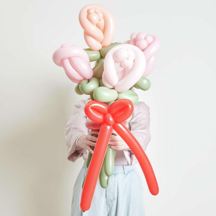 Produktbild: Ballonstrau&szlig; Rosen, Rosa Mix, 12 Stk f&uuml;r 5 Blumen + Schleife
