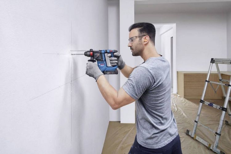 Produktbild: Bosch Professional GBH 18V-18 SDS-Plus-Akku-Bohrhammer 18V