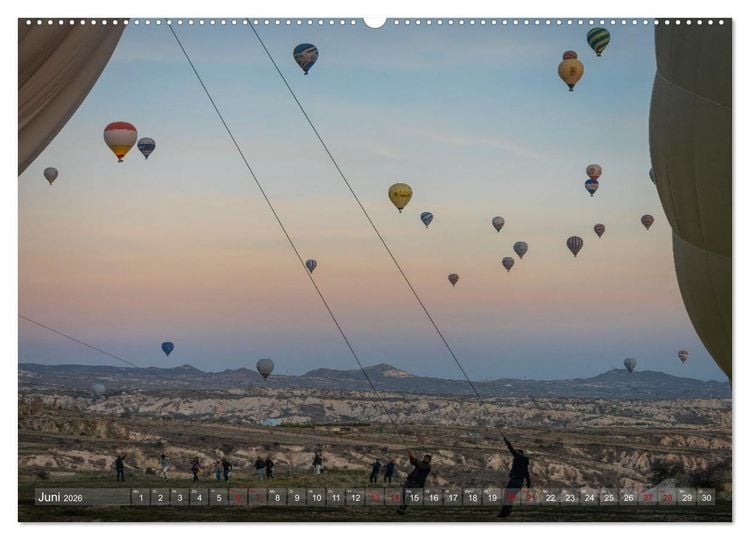 Produktbild: Hei&szlig;luftballons Die sanften Riesen (hochwertiger Premium Wandkalender 2026 DIN A2 quer), Kunstdruck in Hochglanz