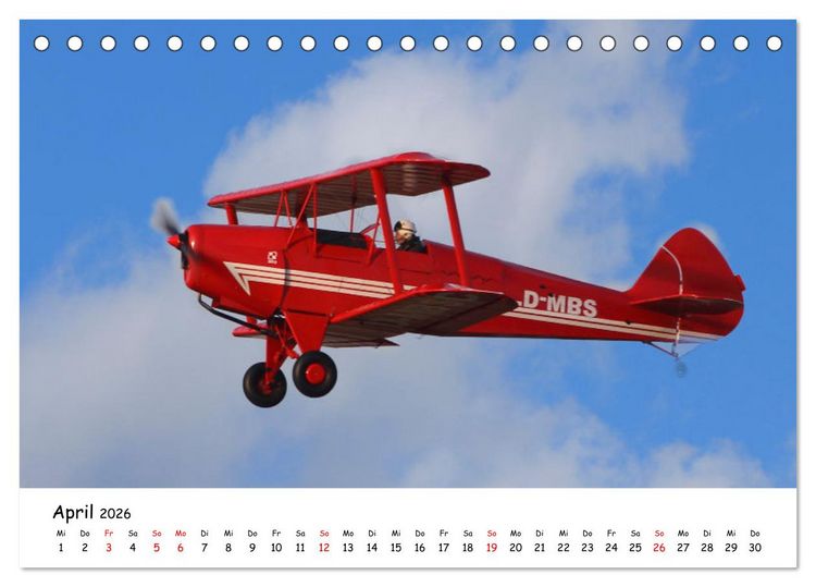 Produktbild: Flugzeuge am blauen Himmel (Tischkalender 2026 DIN A5 quer), CALVENDO Monatskalender