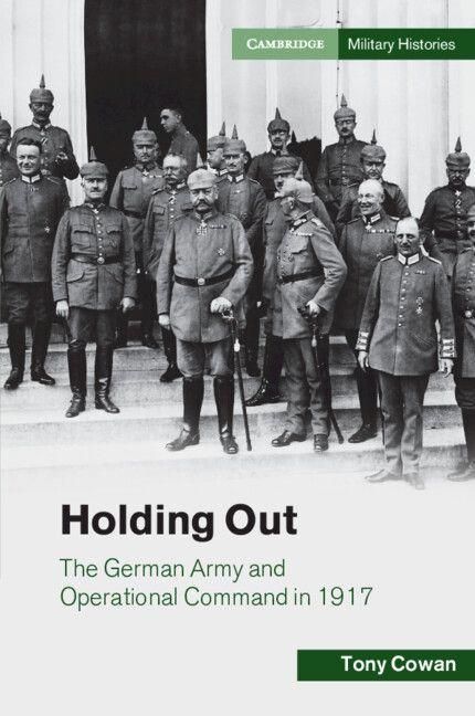 Produktbild: Holding Out