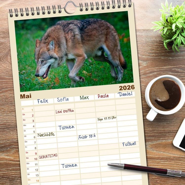 Produktbild: Familienplaner 2026 - W&ouml;lfe - sie sind wieder da mit 5 Spalten (Wandkalender, 21 x 45 cm) CALVENDO