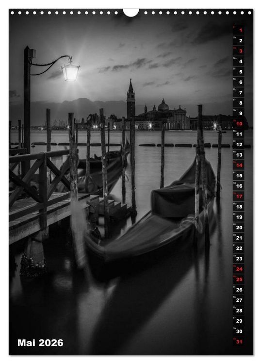 Produktbild: STADTBILDER Monochrome Momente (Wandkalender 2026 DIN A3 hoch), CALVENDO Monatskalender