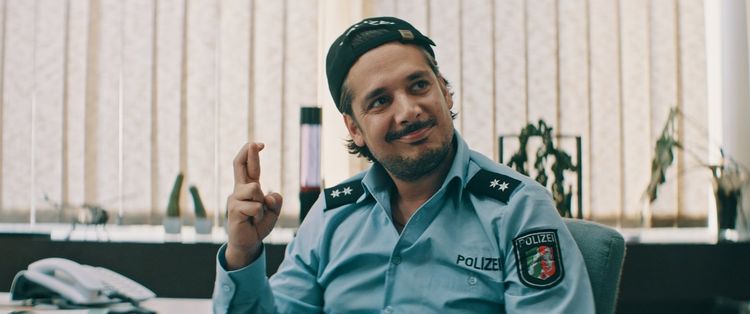 Produktbild: Faking Bullshit - Krimineller als die Polizei erlaubt