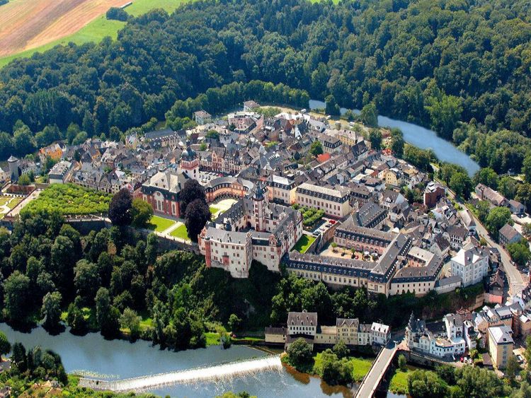 Produktbild: CALVENDO Puzzle Weilburg | 1000 Teile Lege-Gr&ouml;&szlig;e 64x48cm Foto-Puzzle f&uuml;r gl&uuml;ckliche Stunden