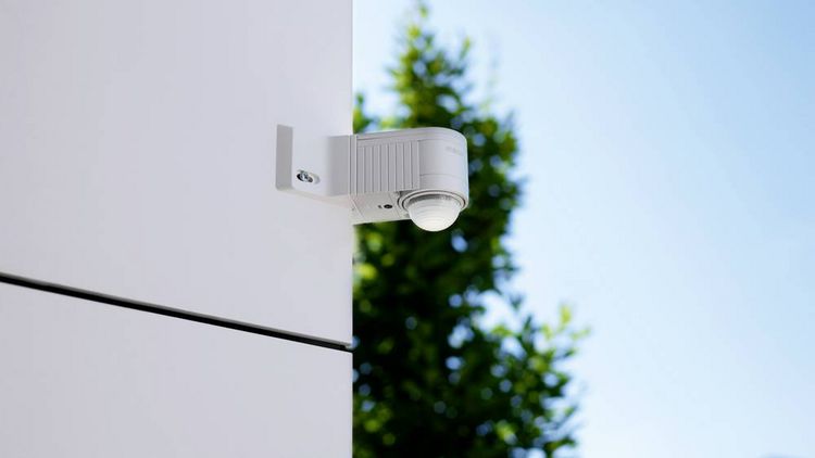 Produktbild: Steinel 602819 Aufputz, Wand PIR-Bewegungsmelder Relais Wei&szlig; IP54