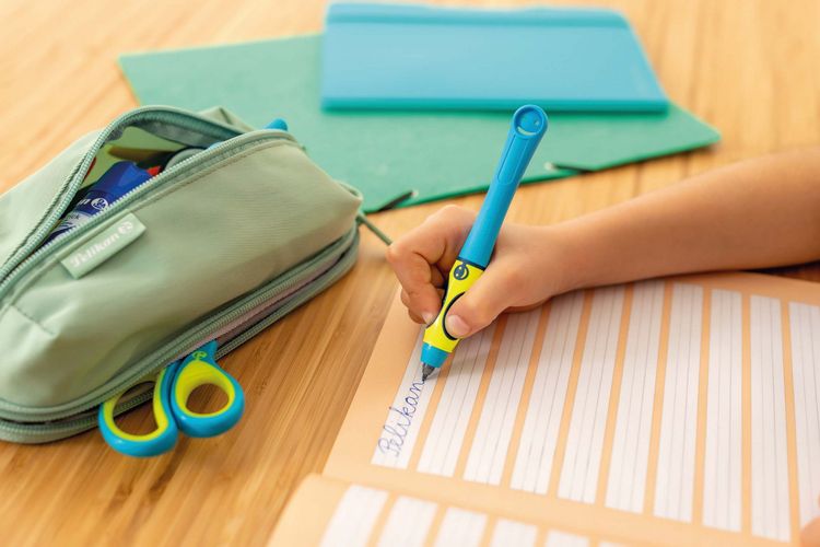 Produktbild: Pelikan Tintenschreiber griffix&reg; f&uuml;r Linksh&auml;nder, Sweet Berry