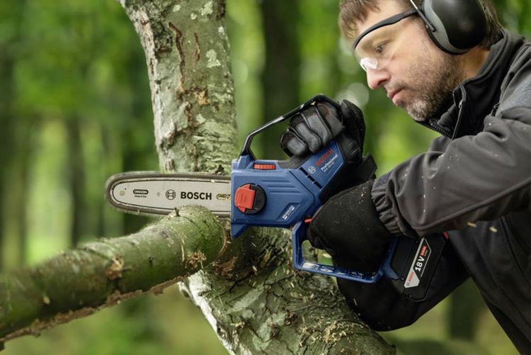 Produktbild: Bosch Professional GKE 18V-20 Akku-Asts&auml;ge 06008D7100 18V