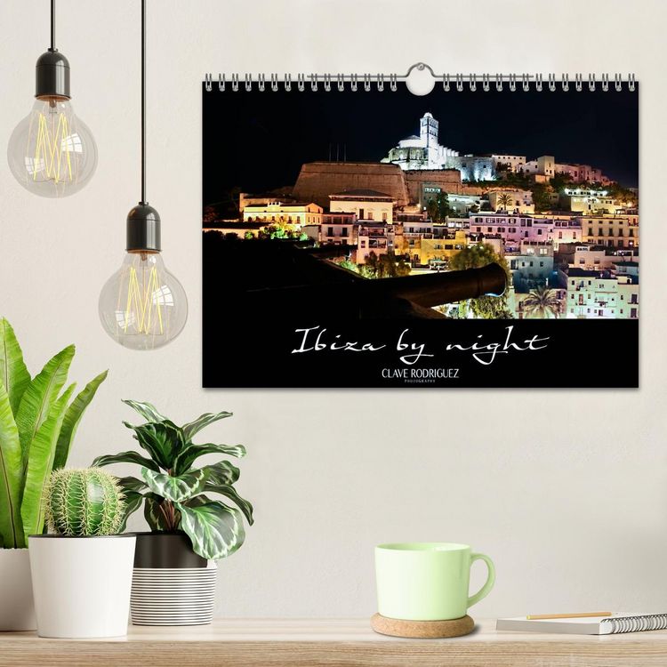Produktbild: Ibiza by night (Wandkalender 2026 DIN A4 quer), CALVENDO Monatskalender