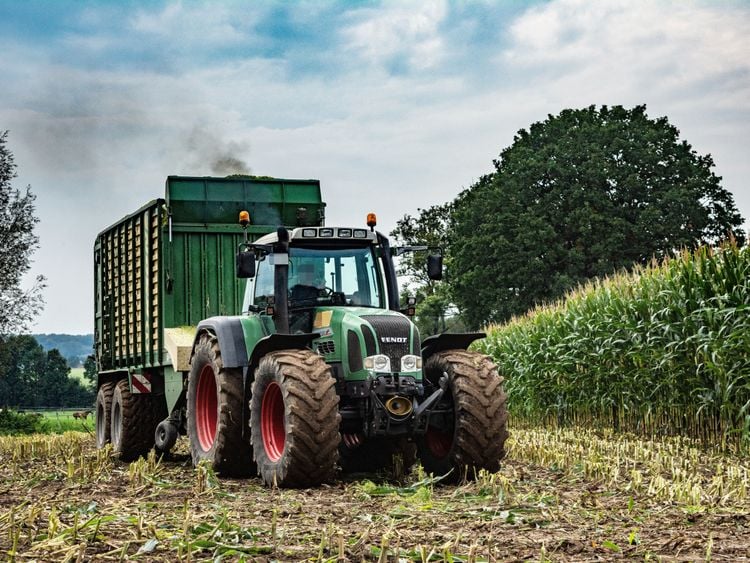 Produktbild: CALVENDO Puzzle Ein Motiv aus dem Kalender Landwirtschaft - Giganten im Feld | 1000 Teile Lege-Gr&ouml;&szlig;e 64x48cm Foto-Puzzle f&uuml;r gl&uuml;ckliche Stunden