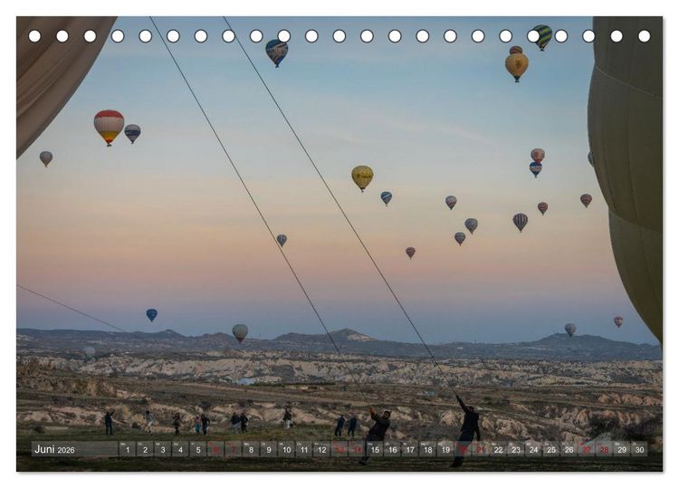 Produktbild: Hei&szlig;luftballons Die sanften Riesen (Tischkalender 2026 DIN A5 quer), CALVENDO Monatskalender