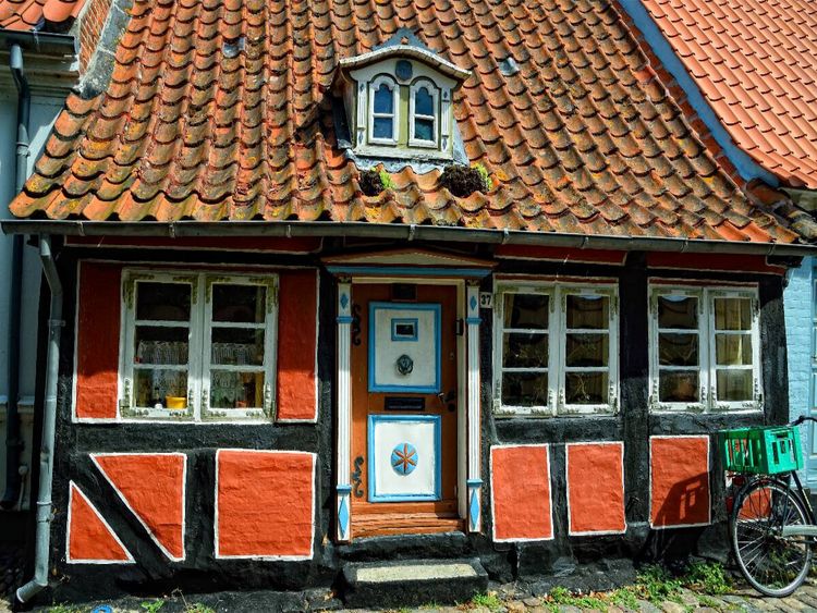 Produktbild: CALVENDO Puzzle Altes Haus in Faaborg (D&auml;nemark) | 1000 Teile Lege-Gr&ouml;&szlig;e 64x48cm Foto-Puzzle f&uuml;r gl&uuml;ckliche Stunden