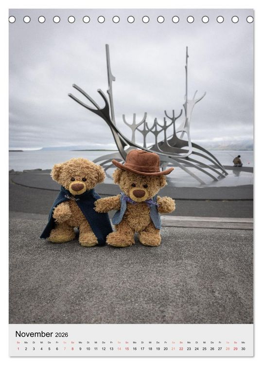 Produktbild: Travelling Teddy in Island (Tischkalender 2026 DIN A5 hoch), CALVENDO Monatskalender