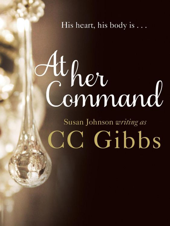 Produktbild: At Her Command