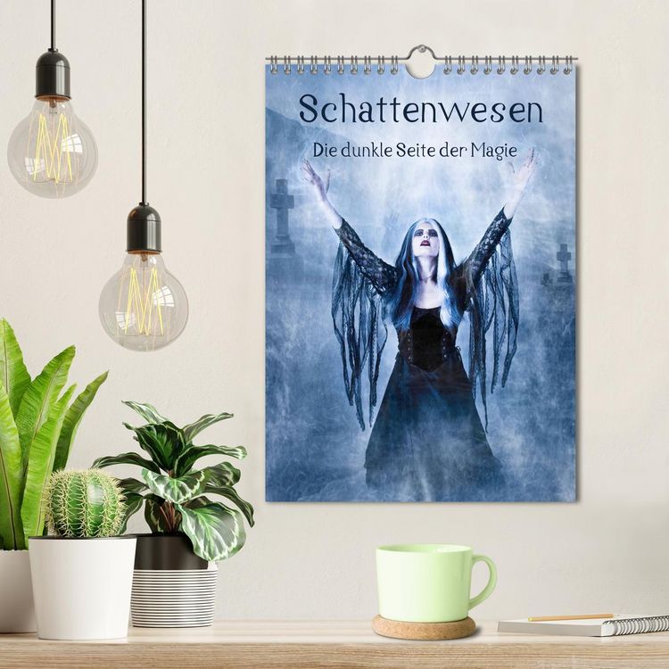 Produktbild: Schattenwesen - Die dunkle Seite der Magie (Wandkalender 2026 DIN A4 hoch), CALVENDO Monatskalender