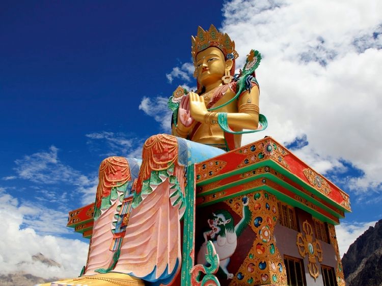 Produktbild: CALVENDO Puzzle Maitreya Buddhastatue / Diskit / Nubra Valley | 1000 Teile Lege-Gr&ouml;&szlig;e 64x48cm Foto-Puzzle f&uuml;r gl&uuml;ckliche Stunden