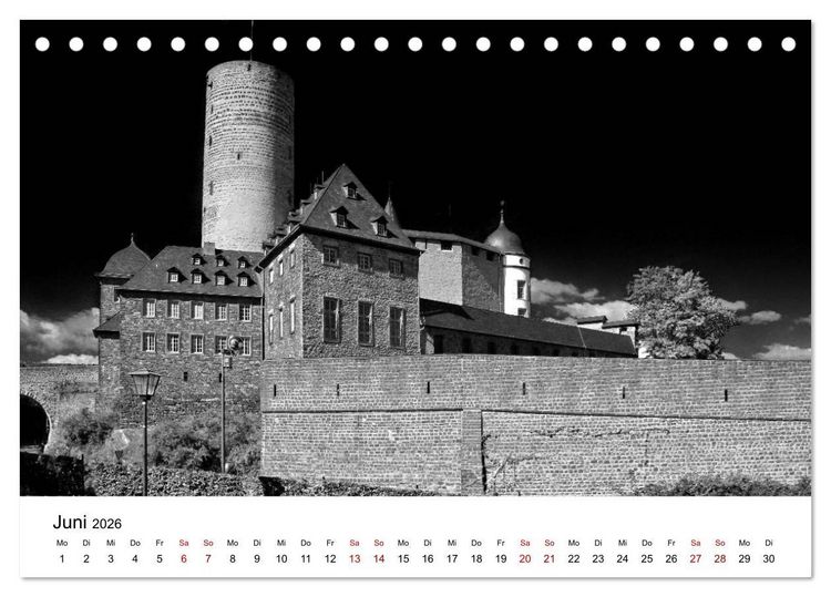 Produktbild: Burgen in schwarzwei&szlig; - Wie aus alten Zeiten (Tischkalender 2026 DIN A5 quer), CALVENDO Monatskalender