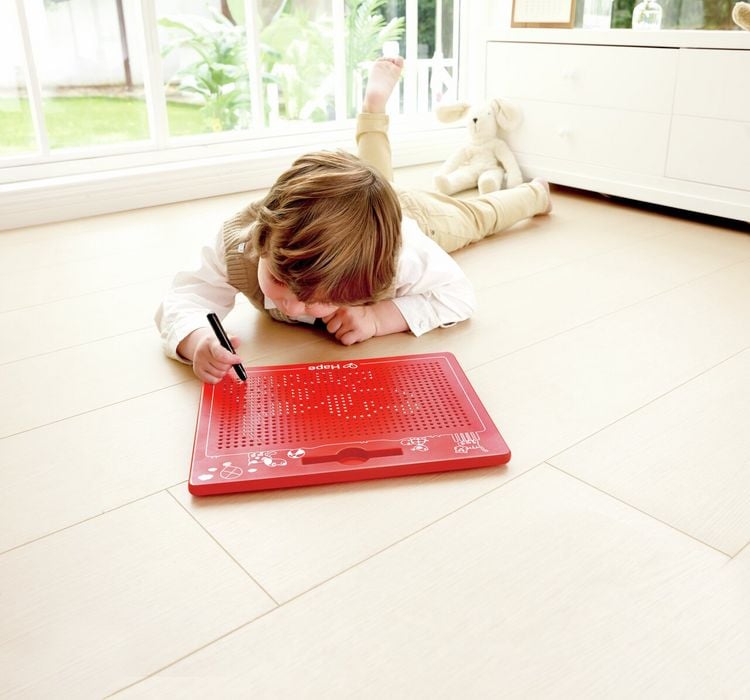 Produktbild: Hape E8676 - Magnetische Zeichentafel, rot, gro&szlig;, ca.22x17cm