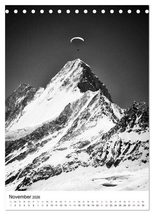 Produktbild: SCHWEIZER ALPEN in Schwarz und Wei&szlig; (Tischkalender 2026 DIN A5 hoch), CALVENDO Monatskalender