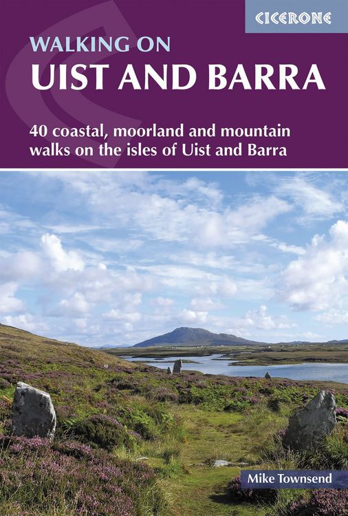Produktbild: Walking on Uist and Barra