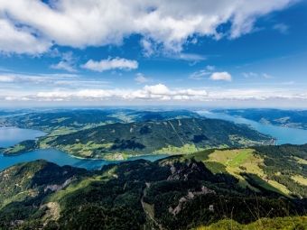 Produktbild: CALVENDO Puzzle Mondsee und Attersee von der Schafbergspitze aus gesehen | 1000 Teile Lege-Gr&ouml;&szlig;e 64x48cm Foto-Puzzle f&uuml;r gl&uuml;ckliche Stunden