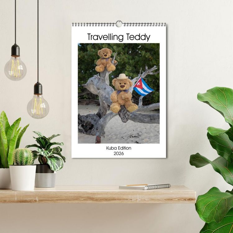 Produktbild: Travelling Teddy Kuba Edition 2026 (Wandkalender 2026 DIN A3 hoch), CALVENDO Monatskalender