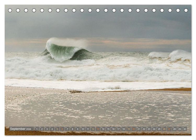Produktbild: OCEAN POWER - Die Riesenwellen von Nazar&eacute; (Tischkalender 2026 DIN A5 quer), CALVENDO Monatskalender